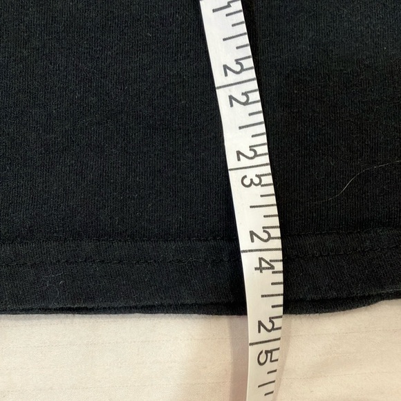 John Deere medium women’s Black T-Shirt with buck - Picture 8 of 9